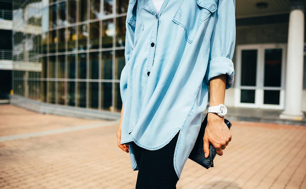 How to style an oversized shirt - faverie