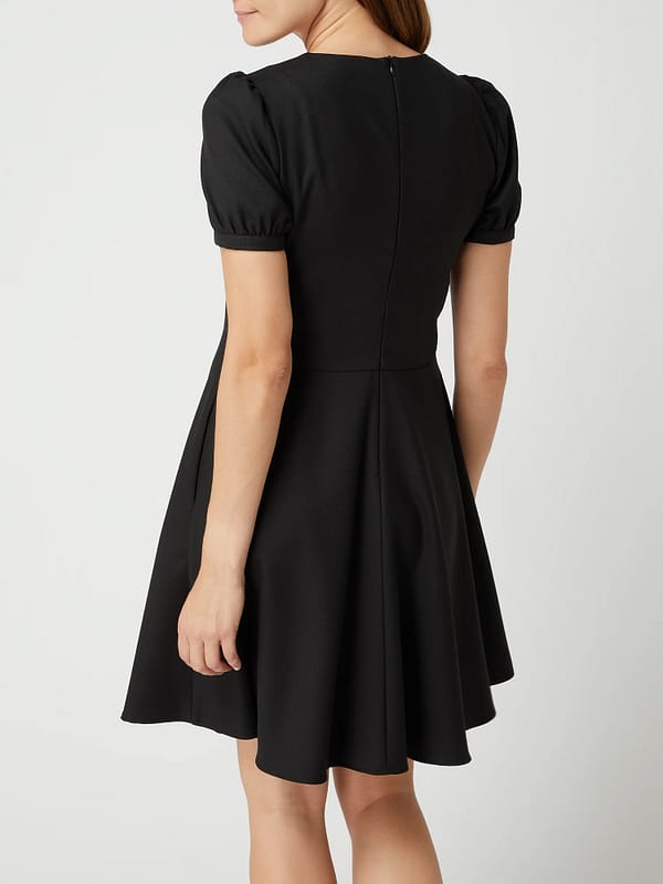 Black polyester dress
