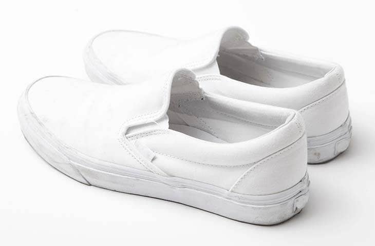 Best Shoes For Nurses: How To Be Comfortable On Feet All Day | FAVERIE