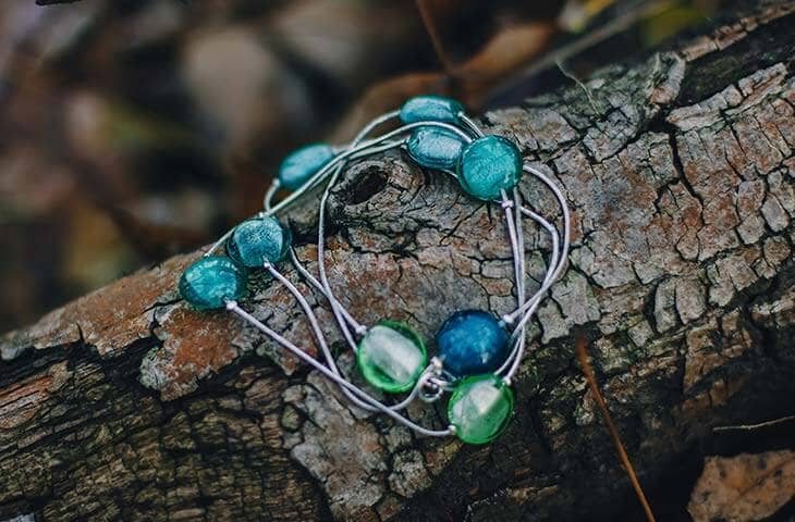 Bracelets nature glass beads